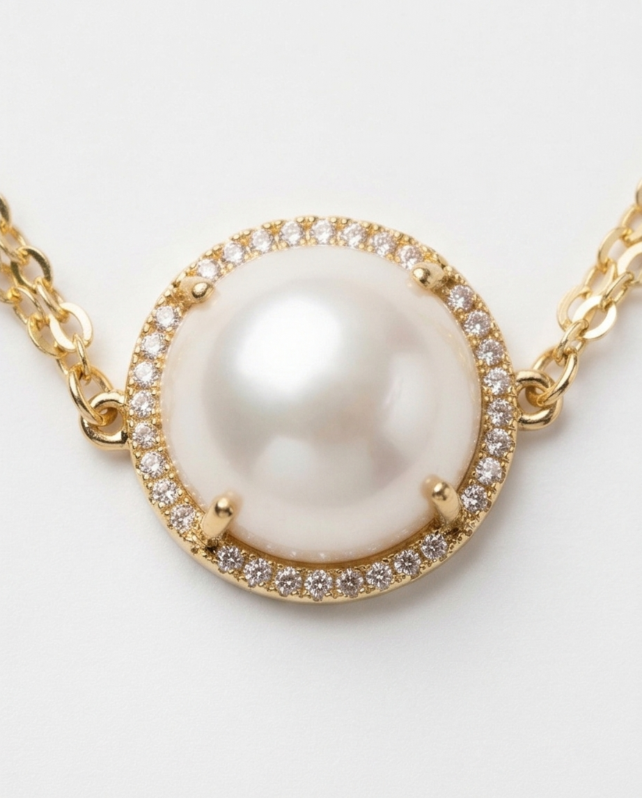 Clara pearl necklace