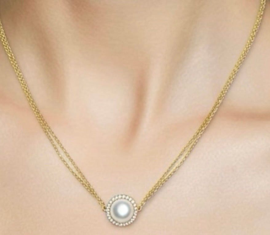 Clara pearl necklace
